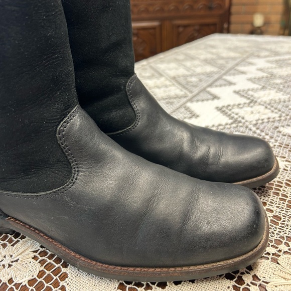 Ugg boots - Picture 11 of 15